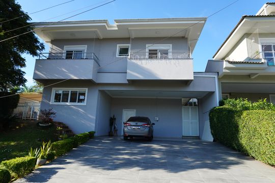Casa de Condomínio à venda com 4 quartos, 480m² em Tarumã, Barueri