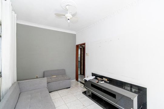 Sala de casa para alugar com 2 quartos, 170m² em Jardim América, Rio de Janeiro