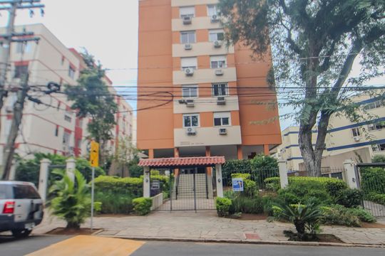 Fachada de apartamento para alugar com 2 quartos, 62m² em Tristeza, Porto Alegre