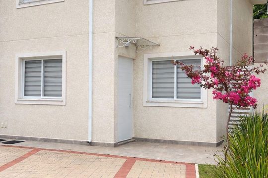 Casa à venda com 3 quartos, 127m² em Vila Capuava, Valinhos