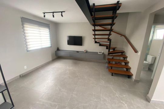 Casa à venda com 3 quartos, 127m² em Vila Capuava, Valinhos