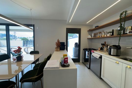 Cozinha de apartamento à venda com 3 quartos, 346m² em Centro Comercial Jubran, Barueri