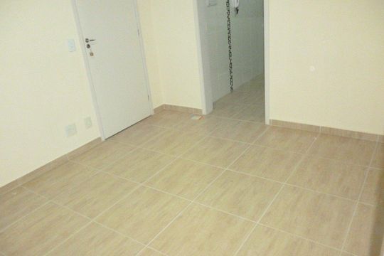 Sala de apartamento à venda com 2 quartos, 50m² em Parque Valenca I, Campinas