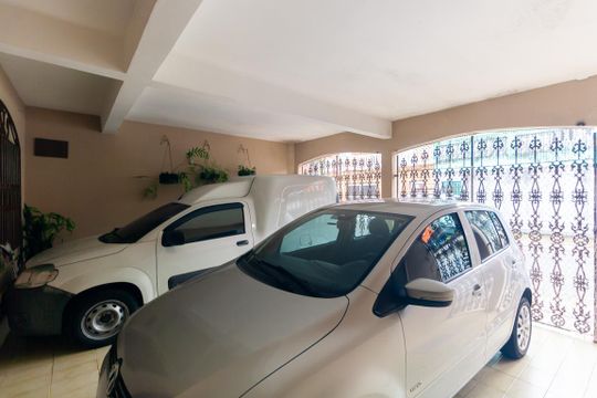 Garagem de casa à venda com 3 quartos, 150m² em Conjunto Habitacional Marechal Mascarenhas de Morais, São Paulo