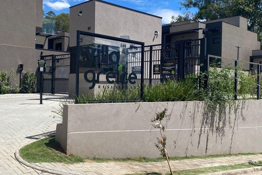 Casa de Condomínio à venda com 3 quartos, 141m² em Chácaras Silvânia, Valinhos