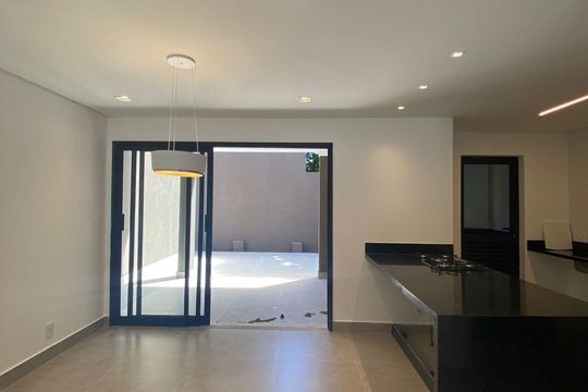 Casa de Condomínio à venda com 3 quartos, 141m² em Chácaras Silvânia, Valinhos