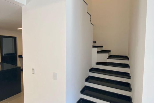 Casa de Condomínio à venda com 3 quartos, 141m² em Chácaras Silvânia, Valinhos