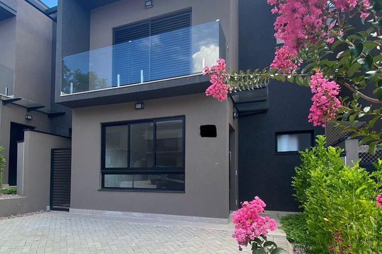 Casa de Condomínio à venda com 3 quartos, 141m² em Chácaras Silvânia, Valinhos