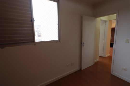 Quarto 1 de apartamento para alugar com 2 quartos, 54m² em Pestana, Osasco