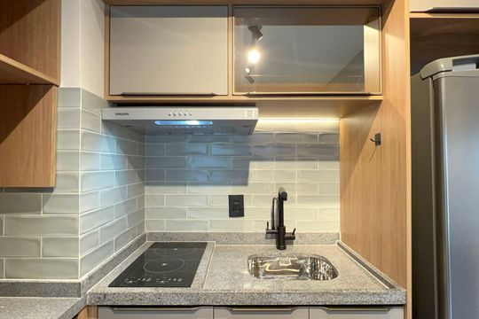 Cozinha de kitnet/studio para alugar com 1 quarto, 28m² em Pinheiros, São Paulo