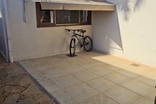 Casa de Condomínio à venda com 3 quartos, 265m² em Santa Cruz, Valinhos