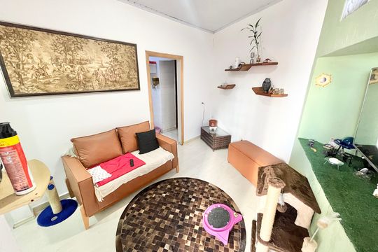 Sala de casa à venda com 2 quartos, 70m² em Jardim das Laranjeiras, São Paulo