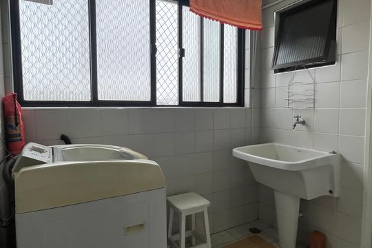 Área de Serviço de apartamento para alugar com 1 quarto, 55m² em Macuco, Santos