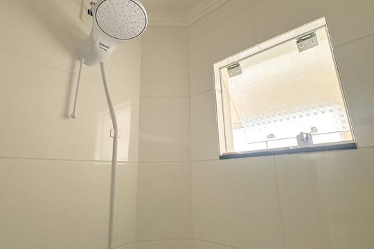 Banheiro 1 de apartamento para alugar com 2 quartos, 90m² em Ingleses do Rio Vermelho, Florianópolis