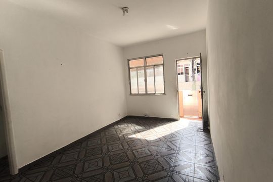 Casa à venda com 4 quartos, 125m² em Inhaúma, Rio de Janeiro