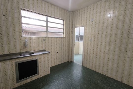 Cozinha de casa à venda com 4 quartos, 125m² em Inhaúma, Rio de Janeiro