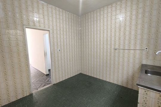 Cozinha de casa à venda com 4 quartos, 125m² em Inhaúma, Rio de Janeiro