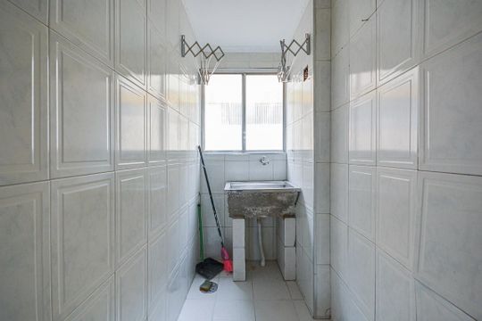 Apartamento à venda com 2 quartos, 42m² em Grajaú, São Paulo