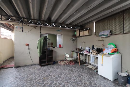 Garagem de casa para alugar com 3 quartos, 120m² em Vila Nova Savoia, São Paulo