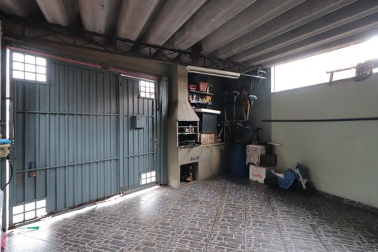 Garagem de casa para alugar com 3 quartos, 120m² em Vila Nova Savoia, São Paulo