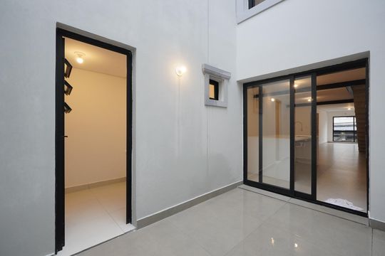 Quintal de casa à venda com 2 quartos, 130m² em Vila Mariana, São Paulo