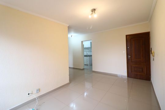 Sala de apartamento à venda com 2 quartos, 60m² em Cidade São Francisco, São Paulo