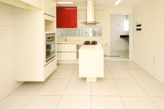 Apartamento para alugar com 5 quartos, 218m² em Caminho das Árvores, Salvador