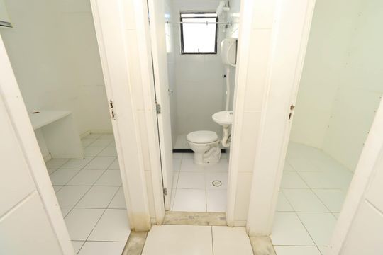 Apartamento para alugar com 5 quartos, 218m² em Caminho das Árvores, Salvador