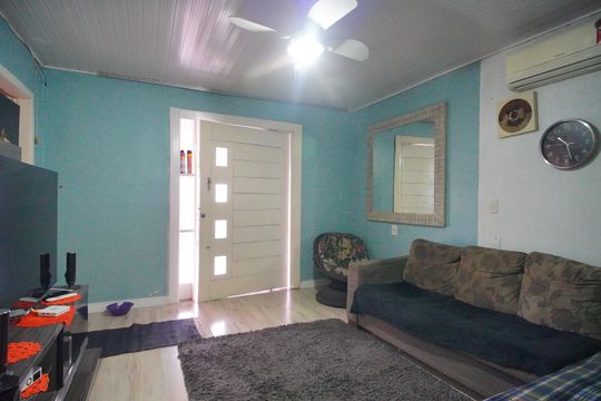 Sala de casa à venda com 3 quartos, 200m² em Vicentina, São Leopoldo