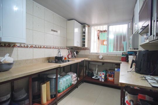 cozinha 2 de casa à venda com 3 quartos, 200m² em Vicentina, São Leopoldo