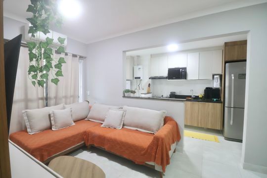 Sala de apartamento para alugar com 3 quartos, 89m² em Vila Alzira, Guarujá