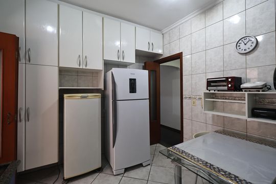 Cozinha de apartamento à venda com 3 quartos, 107m² em Vila Bastos, Santo André