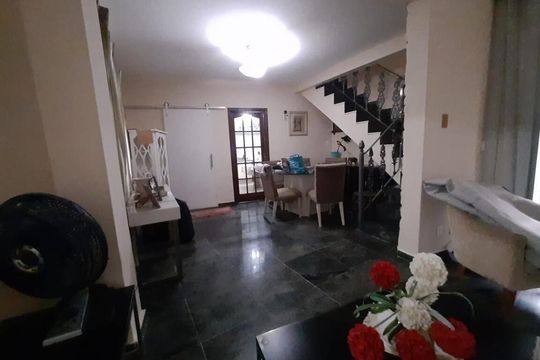 Sala de casa para alugar com 3 quartos, 200m² em Jardim Alvorada, Nova Iguaçu