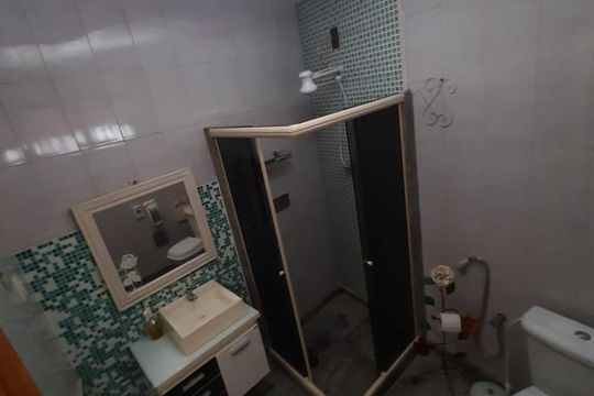 Banheiro de casa para alugar com 3 quartos, 200m² em Jardim Alvorada, Nova Iguaçu