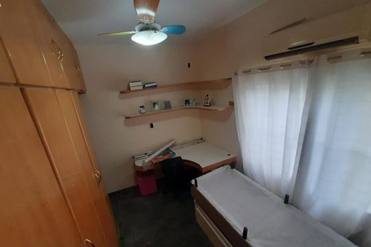 Quarto de casa para alugar com 3 quartos, 200m² em Jardim Alvorada, Nova Iguaçu