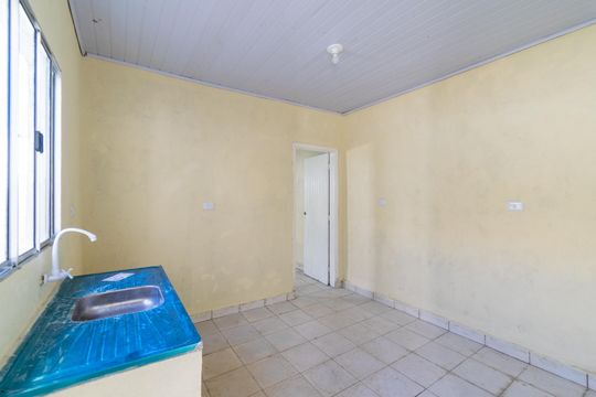 Sala/Cozinha de casa para alugar com 1 quarto, 37m² em Vila Babilonia, São Paulo