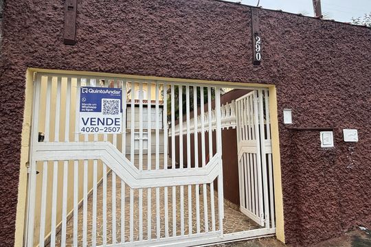 Fachada de casa à venda com 4 quartos, 290m² em Cangaiba, São Paulo