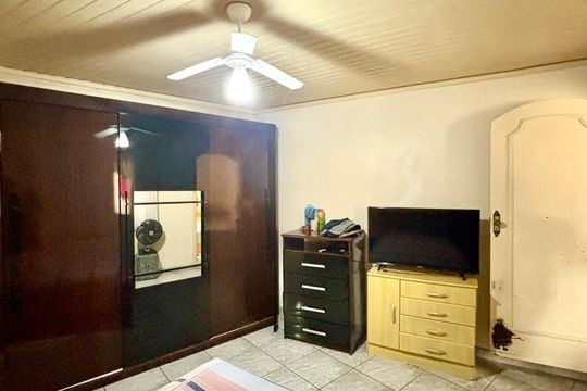 Quarto 2 de casa à venda com 4 quartos, 290m² em Cangaiba, São Paulo
