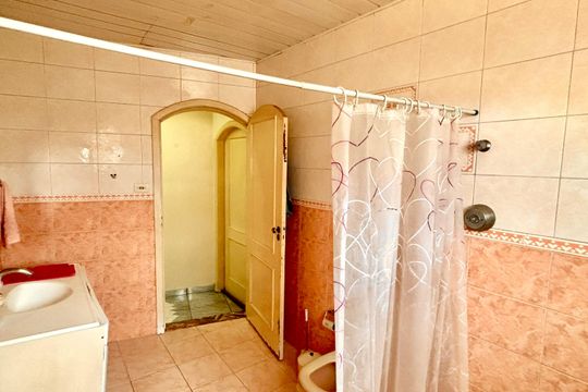 Banheiro 1 de casa à venda com 4 quartos, 290m² em Cangaiba, São Paulo