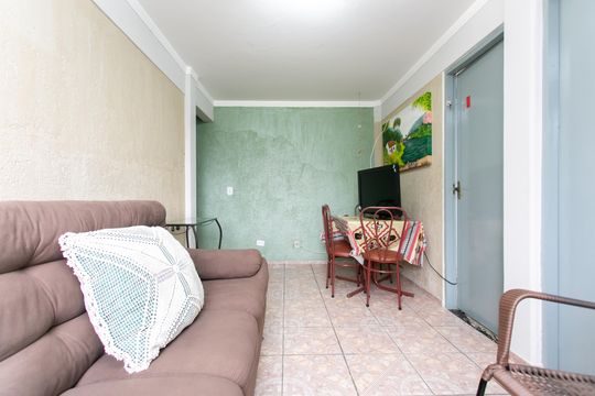 Sala de apartamento para alugar com 2 quartos, 48m² em Conjunto Habitacional Fazenda do Carmo, São Paulo