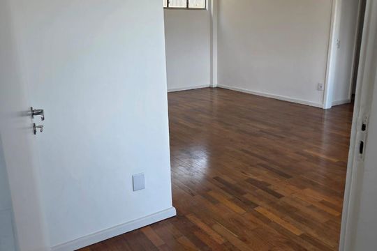 Apartamento para alugar com 3 quartos, 130m² em Jardim Europa, São Paulo