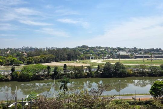 Apartamento para alugar com 3 quartos, 130m² em Jardim Europa, São Paulo