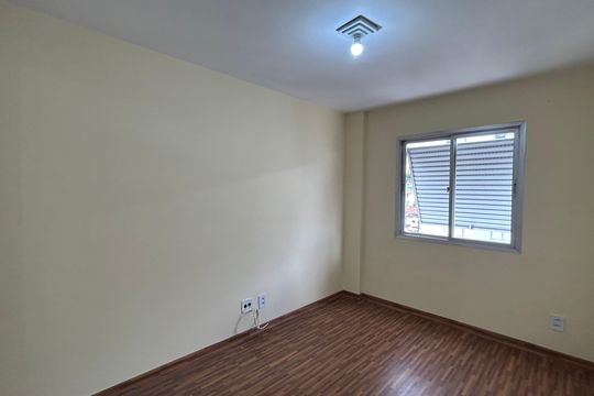 Quarto 1 de apartamento para alugar com 2 quartos, 50m² em Cidade Ademar, São Paulo