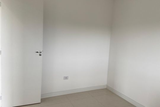 Quarto 1 de apartamento para alugar com 2 quartos, 42m² em I.a.p.i., Osasco