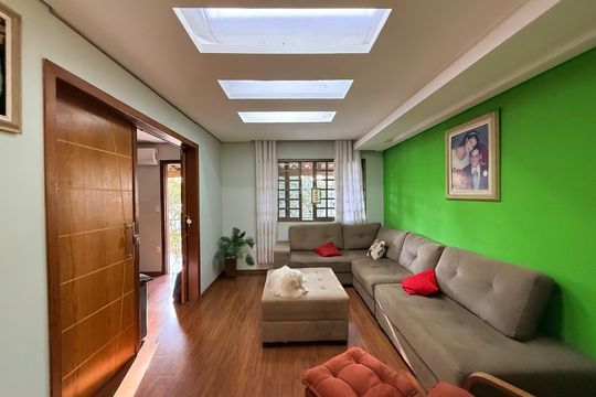 Sala de casa à venda com 5 quartos, 639m² em Alto Caiçaras, Belo Horizonte