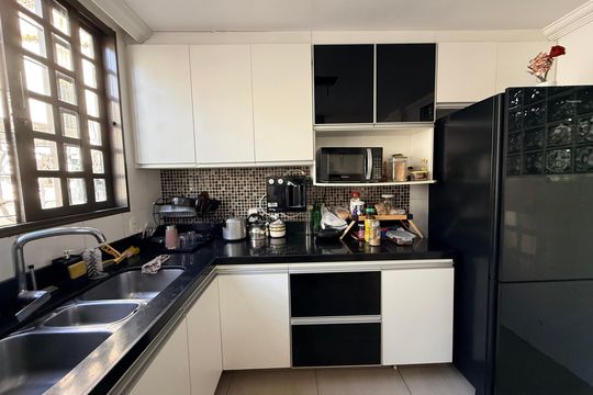 Cozinha de casa à venda com 5 quartos, 639m² em Alto Caiçaras, Belo Horizonte