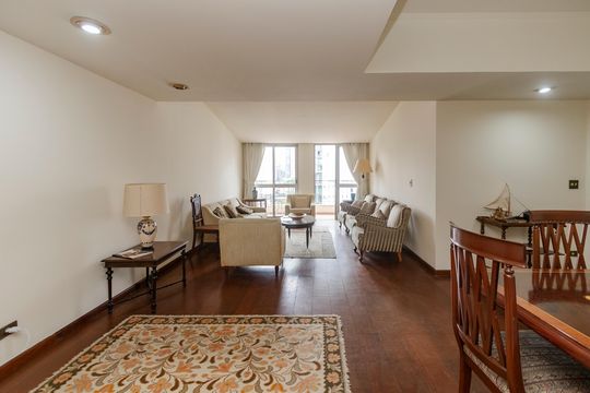 Apartamento para alugar com 3 quartos, 159m² em Jardim das Acacias, São Paulo