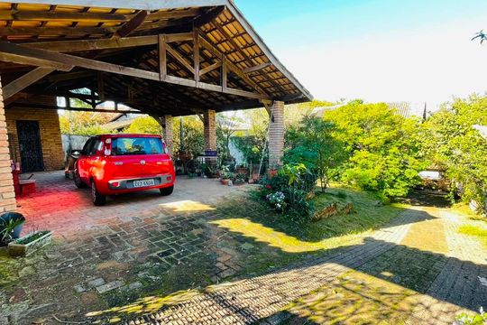 Garagem de casa de condomínio para alugar com 5 quartos, 750m² em Granja Viana Ii, Cotia