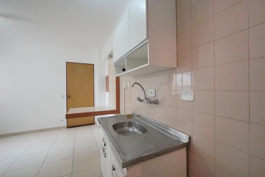 Cozinha de apartamento para alugar com 1 quarto, 42m² em Paraíso, São Paulo