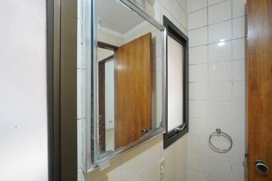 Banheiro de apartamento para alugar com 1 quarto, 42m² em Paraíso, São Paulo